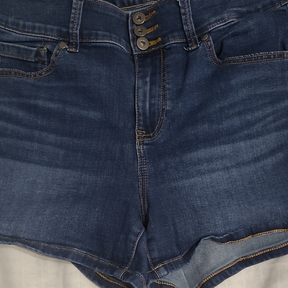 Stylish Blue Denim Shorts